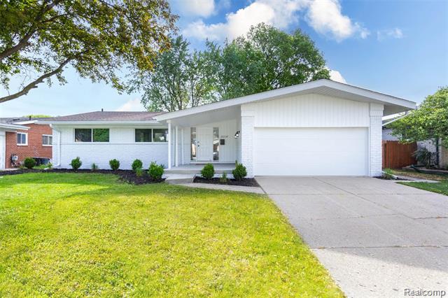front view picture of 30238 Freda, Warren, MI. 48093