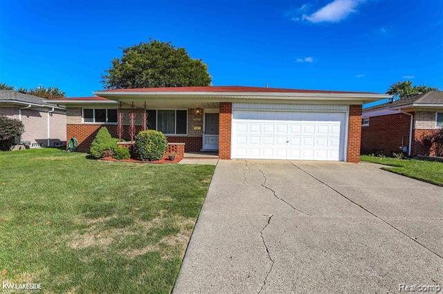 front view picture of 13325 Iowa, Warren, MI. 48088