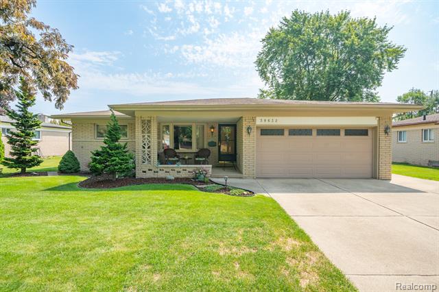 front view picture of 30632 Ohmer, Warren, MI. 48092