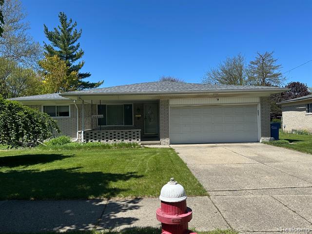 front view picture of 30909 Scrivo, Warren, MI. 48092