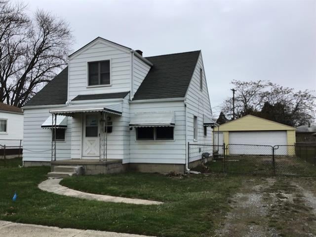 front view picture of 19595 Waldron, Roseville, MI. 48066