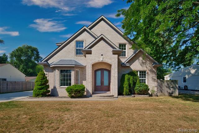 front view picture of 33528 Rhonswood Dr, Farmington, MI. 48335