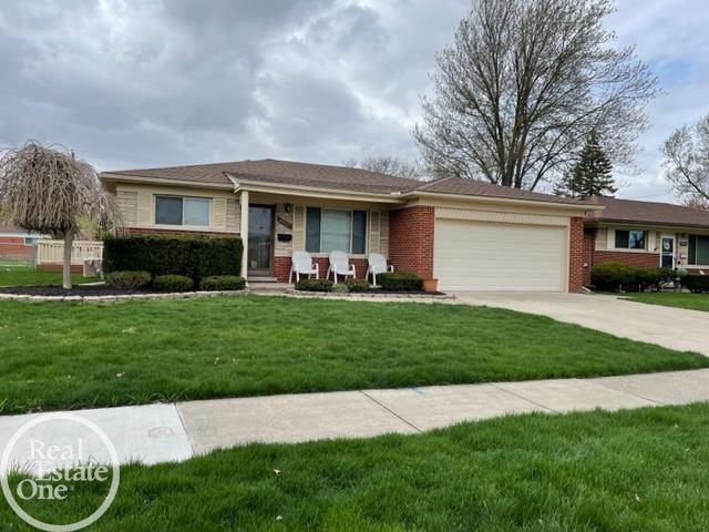 front view picture of 30521 Eiffel, Warren, MI. 48088