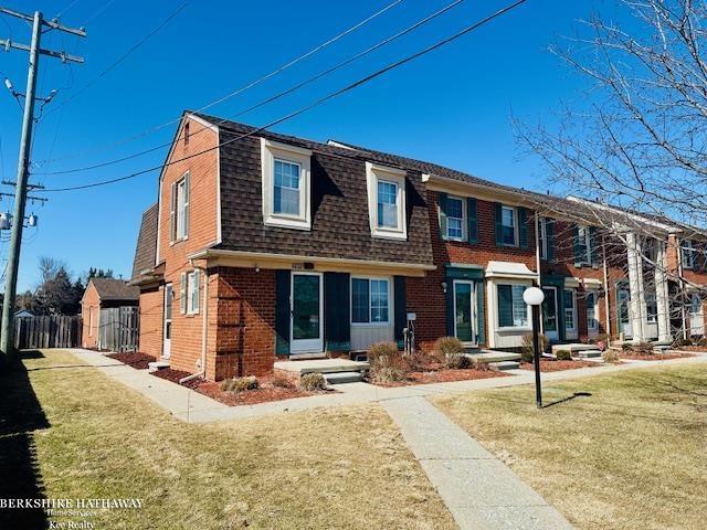 front view picture of 31017 Hoover Rd, Warren, MI. 48093
