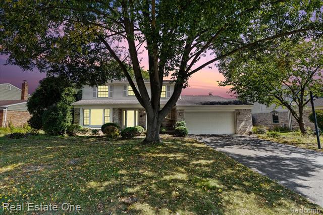 front view picture of 21856 N Center St, Northville, MI. 48167