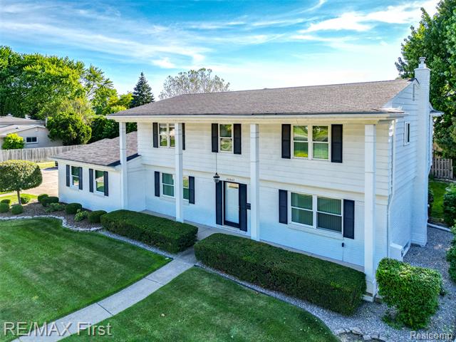 front view picture of 30607 Lorraine, Warren, MI. 48093