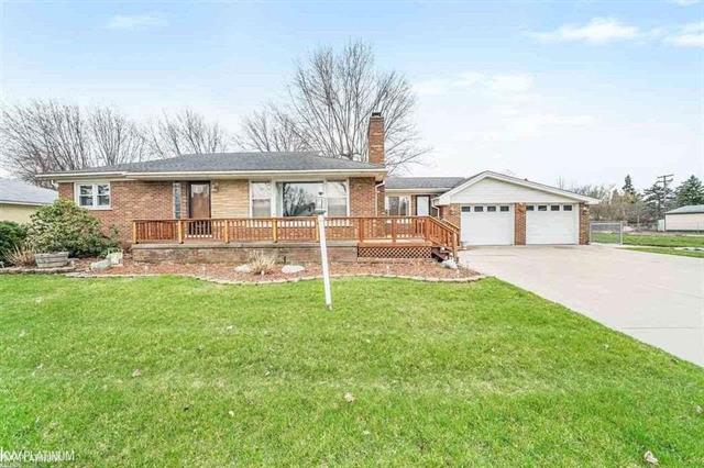 front view picture of 22224 Violet, Saint Clair Shores, MI. 48082
