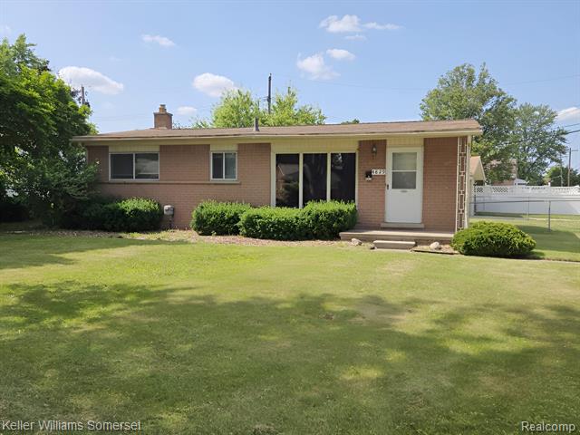 front view picture of 4829 Buchanan, Warren, MI. 48092