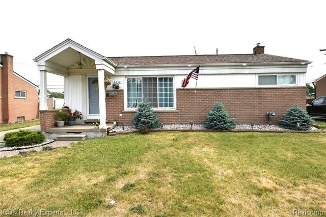 front view picture of 4438 Holmes, Warren, MI. 48092