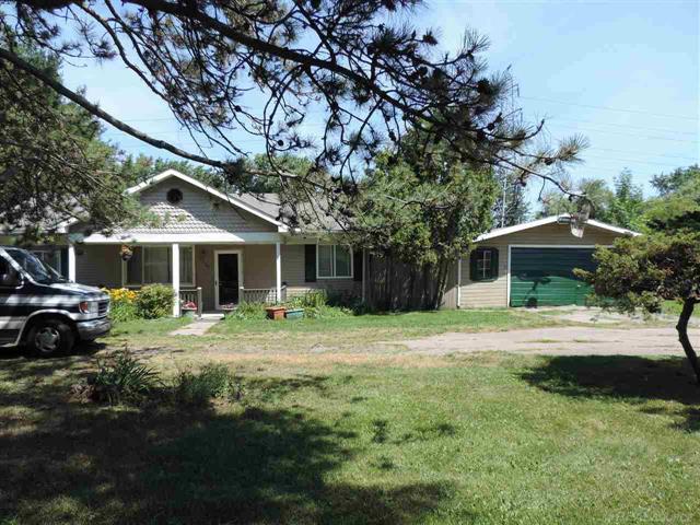 front view picture of 2207 Otter, Warren, MI. 48092