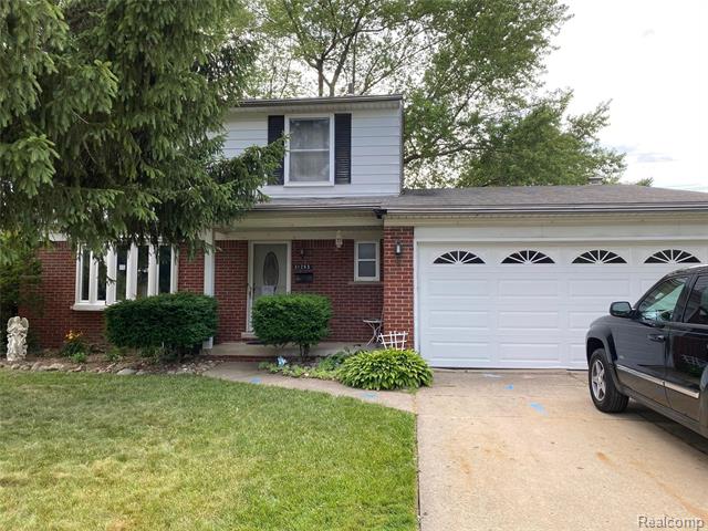 front view picture of 31263 Shaw, Warren, MI. 48093