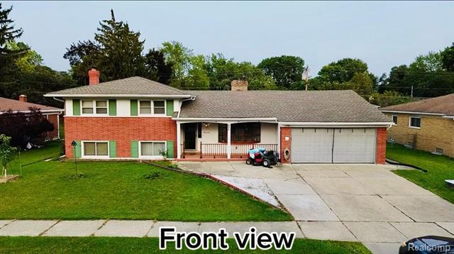 front view picture of 8636 Chicago, Warren, MI. 48093