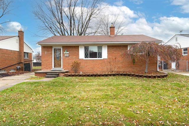 front view picture of 15765 Canberra, Roseville, MI. 48066