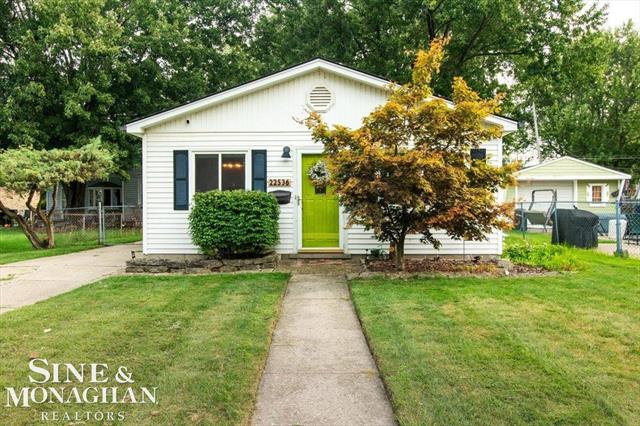 front view picture of 22536 Hoffman, Saint Clair Shores, MI. 48082