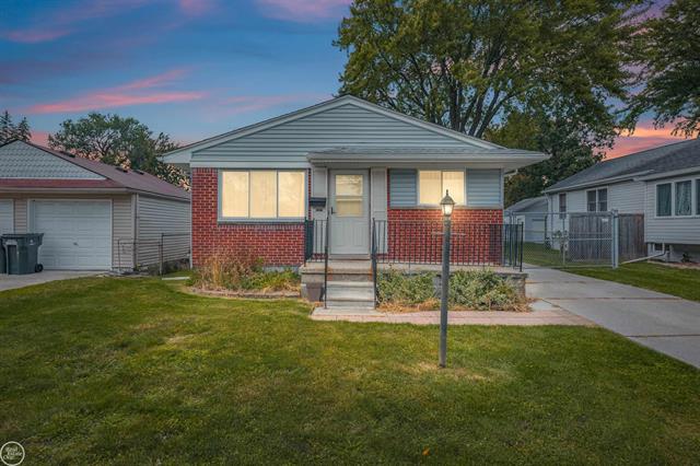 front view picture of 22217 Dorion, Saint Clair Shores, MI. 48082