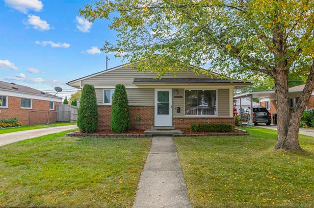 front view picture of 23000 Avon, Saint Clair Shores, MI. 48082