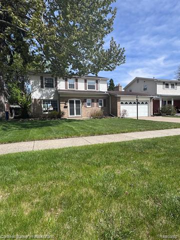 front view picture of 31440 Saratoga, Warren, MI. 48093
