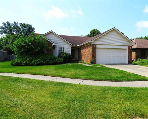 front view picture of 5010 Kelly, Warren, MI. 48092