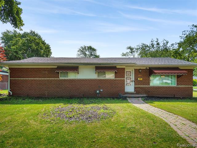 front view picture of 31310 Pinto, Warren, MI. 48093