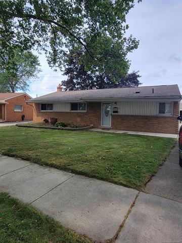 front view picture of 32101 St Annes, Warren, MI. 48092