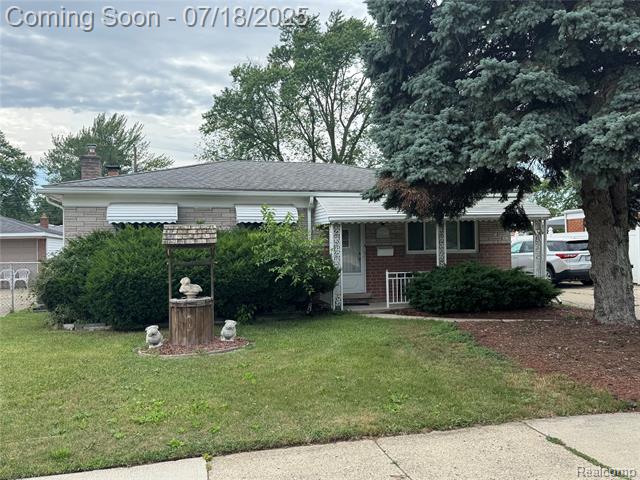 front view picture of 31263 Hayes, Warren, MI. 48088