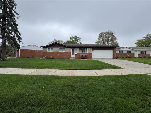 front view picture of 31534 Stricker, Warren, MI. 48088
