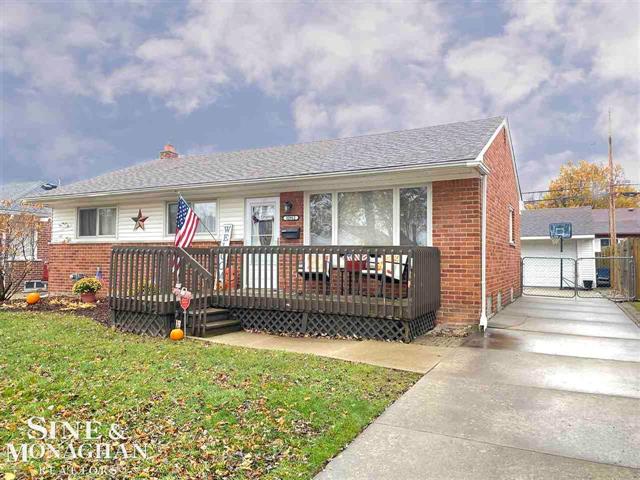 front view picture of 22912 Port, Saint Clair Shores, MI. 48082