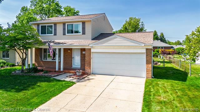 front view picture of 15639 Lauren, Fraser, MI. 48026