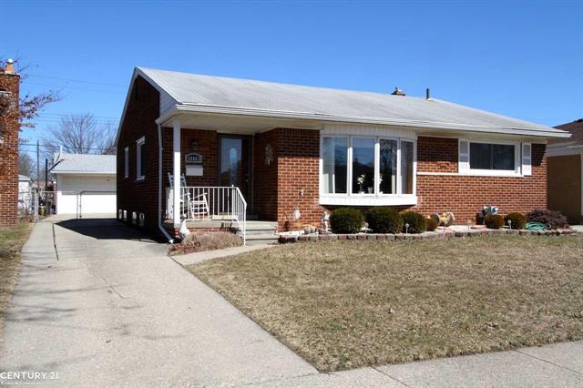 front view picture of 18063 Winsome, Fraser, MI. 48026