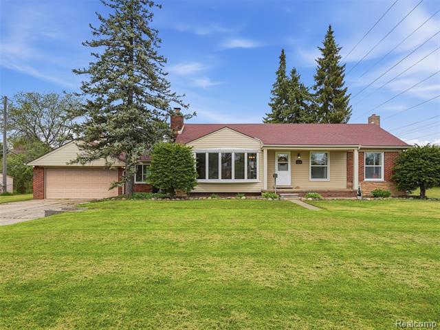 front view picture of 12601 Masonic, Warren, MI. 48093