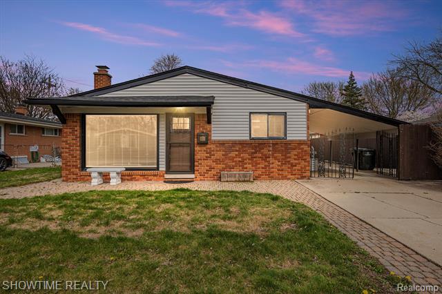 front view picture of 31810 Briar Lane, Saint Clair Shores, MI. 48082
