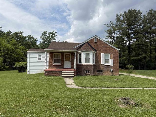 front view picture of 16021 Masonic, Fraser, MI. 48026
