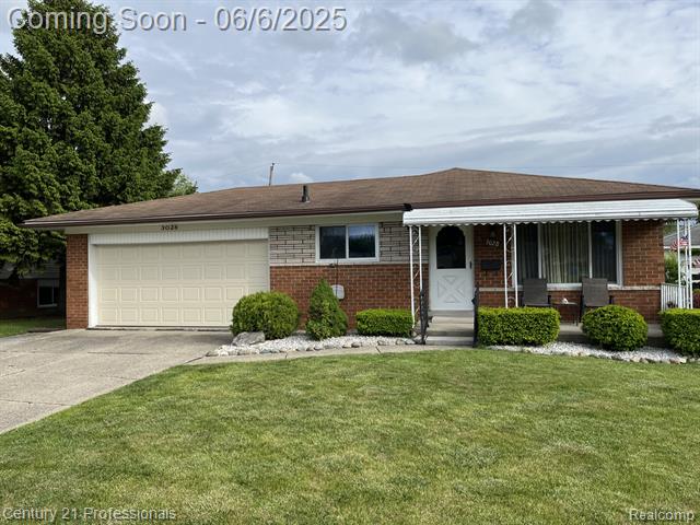 front view picture of 3028 Earl, Warren, MI. 48092