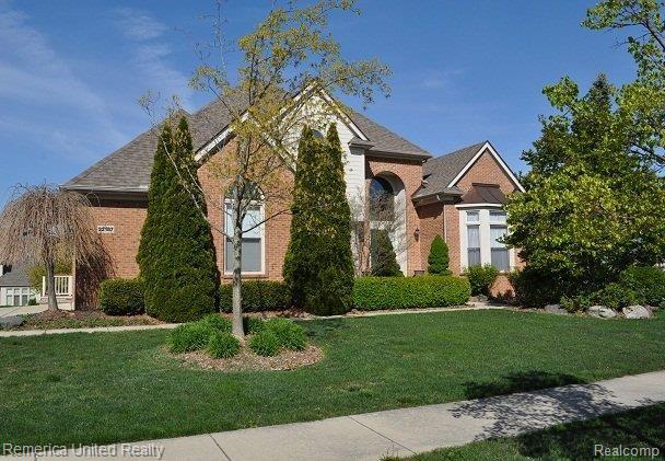 front view picture of 22187 Chase Dr, Novi, MI. 48375