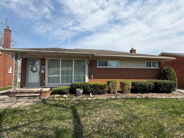 front view picture of 23343 Recreation, Saint Clair Shores, MI. 48082