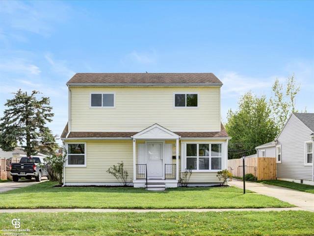 front view picture of 23740 Glenbrook, Saint Clair Shores, MI. 48082