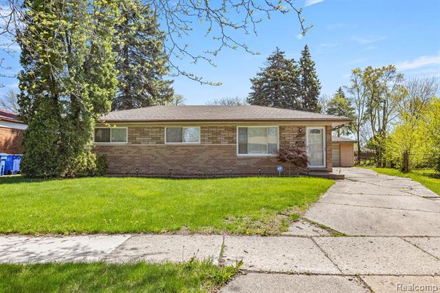front view picture of 32654 Wareham, Warren, MI. 48092