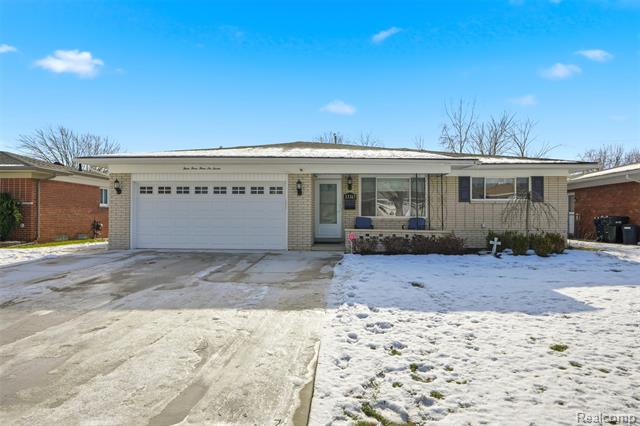 front view picture of 33367 Elgin Court, Sterling Heights, MI. 48310