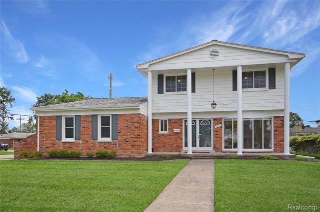 front view picture of 2688 Avis Dr, Sterling Heights, MI. 48310