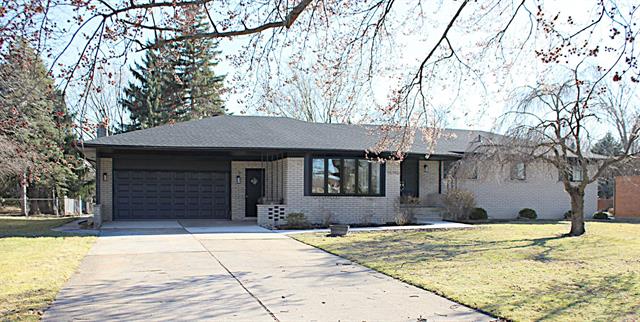 front view picture of 15790 Luxemburg, Fraser, MI. 48026