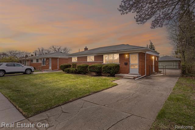 front view picture of 14162 Adams, Warren, MI. 48088