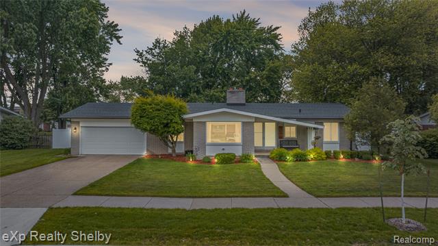 front view picture of 32625 Northampton, Warren, MI. 48093