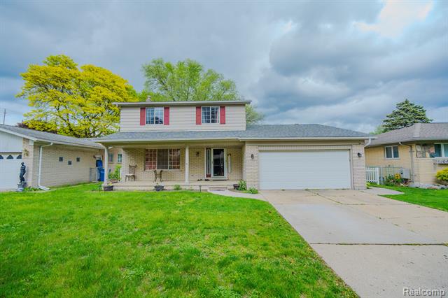 front view picture of 32904 Surow, Warren, MI. 48093
