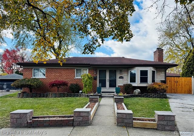 front view picture of 32501 Eiffel, Warren, MI. 48088