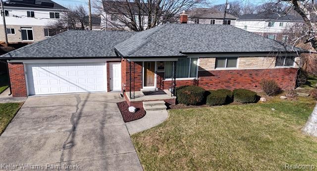 front view for 33121 Defour Dr, Sterling Heights, Mi. 48310