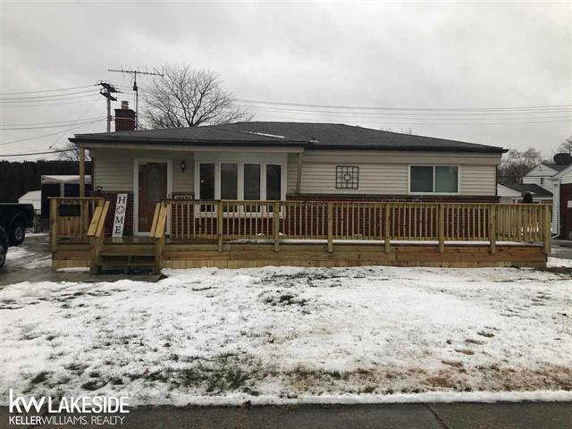 front view picture of 18630 Woodbine, Fraser, MI. 48026