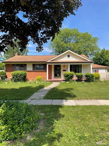 front view picture of 2625 Winston Dr, Sterling Heights, MI. 48310