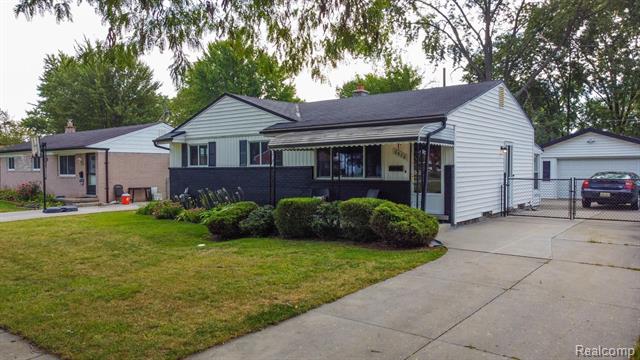 front view picture of 2570 Tarry Dr, Sterling Heights, MI. 48310
