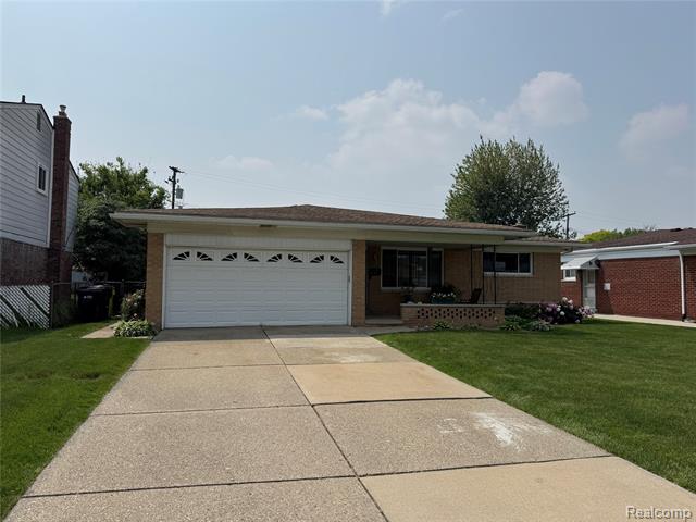 front view picture of 33119 Shelley Lynne, Sterling Heights, MI. 48312