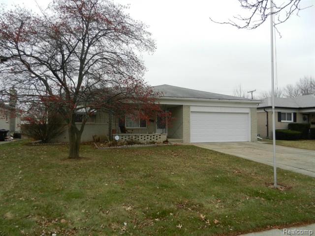 front view picture of 33720 Colfax Dr, Sterling Heights, MI. 48310